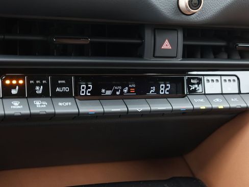 New 2025 Toyota Crown Signia image 20