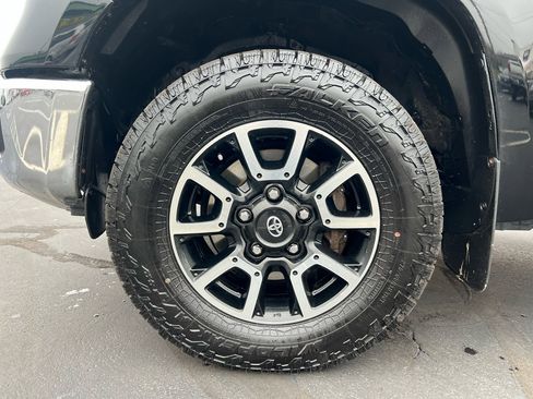 Used 2016 Toyota Tundra SR5 image 32