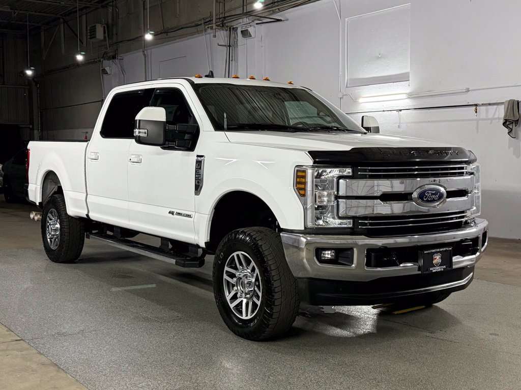 Used 2019 Ford F350 Lariat w/ Lariat Ultimate Package AWD/4WD image 4