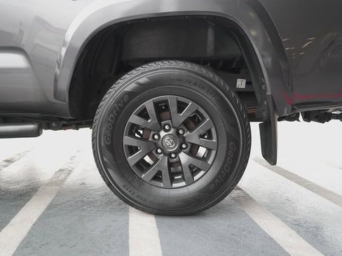 Certified 2022 Toyota Tacoma SR5 image 35