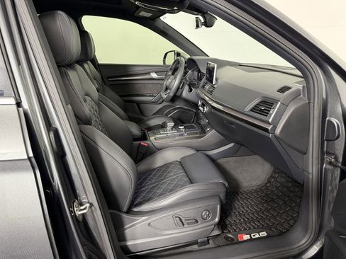Used 2018 Audi SQ5 Prestige w/ Prestige Package AWD/4WD image 17