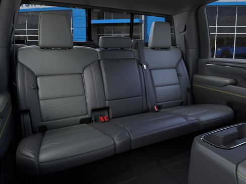 New 2026 Chevrolet Silverado 2500 ZR2 w/ LPO, Dark Essentials Package image 17