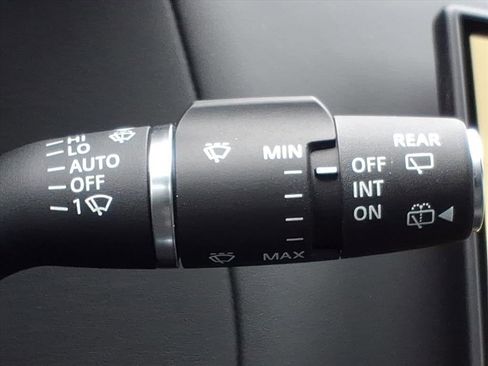 Used 2025 Land Rover Range Rover Sport SV Edition Two image 19