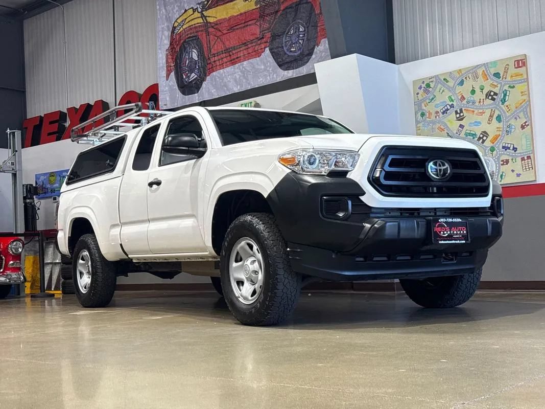 Used 2022 Toyota Tacoma SR AWD/4WD image 39