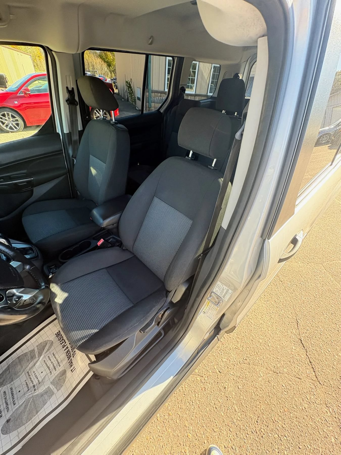 Used 2016 Ford Transit Connect XL FWD image 13