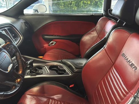 Used 2015 Dodge Challenger R/T Plus RWD image 11