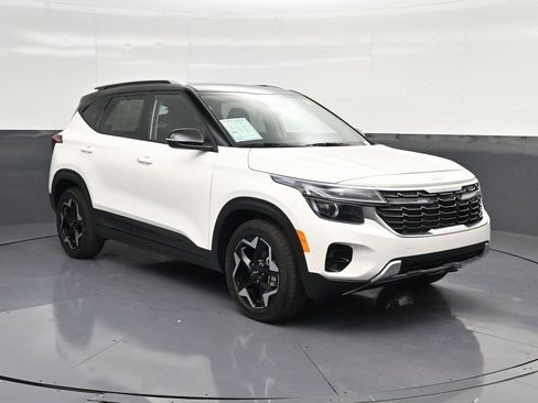 Used 2025 Kia Seltos S FWD image 5