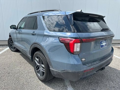 Used 2026 Ford Explorer ST-Line w/ ST-Line Street Pack AWD/4WD image 5