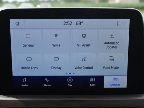 Used 2020 Ford Escape Titanium AWD/4WD image 31