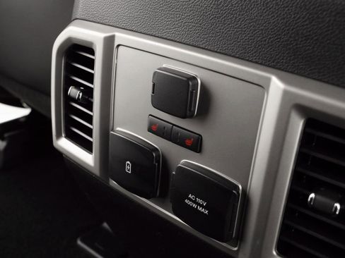 Used 2017 Ford F150 Lariat w/ Equipment Group 502A Luxury image 27