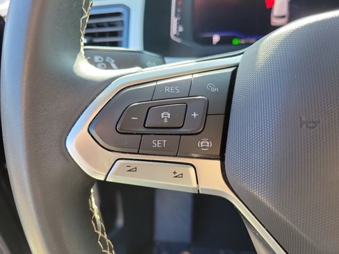 Used 2023 Volkswagen Atlas SE FWD image 18