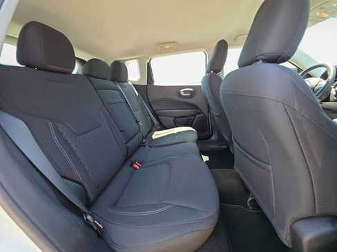 Used 2017 Jeep Compass Sport FWD image 14