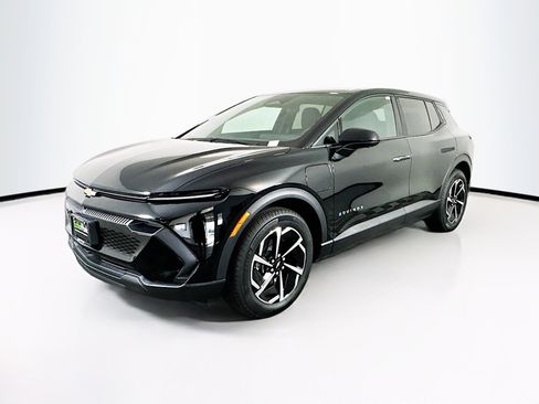 Used 2025 Chevrolet Equinox EV LT w/ Comfort Package image 3