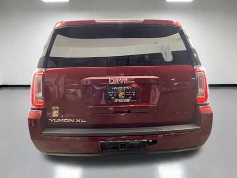 Used 2019 GMC Yukon XL SLT image 6