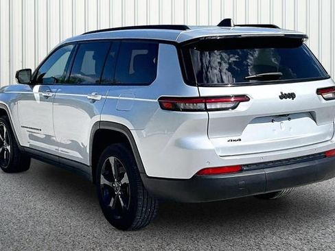 Used 2023 Jeep Grand Cherokee L Laredo AWD/4WD image 10
