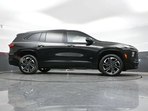 Used 2025 Buick Enclave Sport Touring AWD/4WD image 42