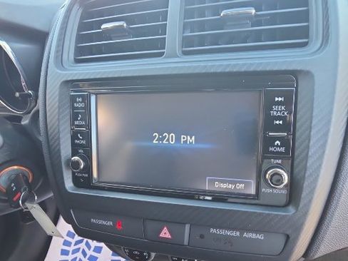 Used 2025 Mitsubishi Outlander Sport ES image 4