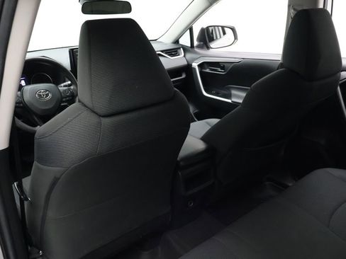Certified 2021 Toyota RAV4 LE image 20