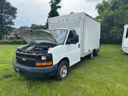 Used 2014 Chevrolet Express 3500 image 5