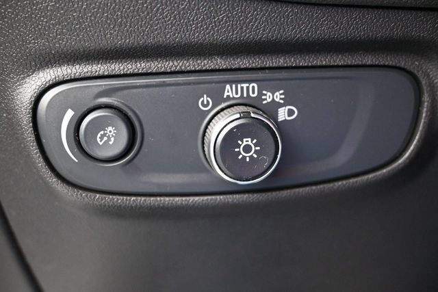Used 2024 Chevrolet Equinox LT FWD image 25