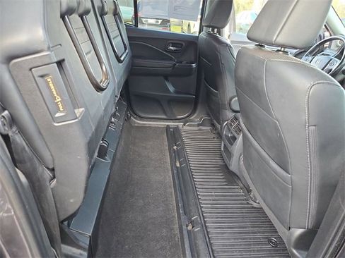 Used 2017 Honda Ridgeline RTL-E image 35