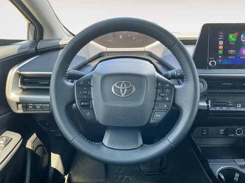 Used 2026 Toyota Prius LE FWD image 12