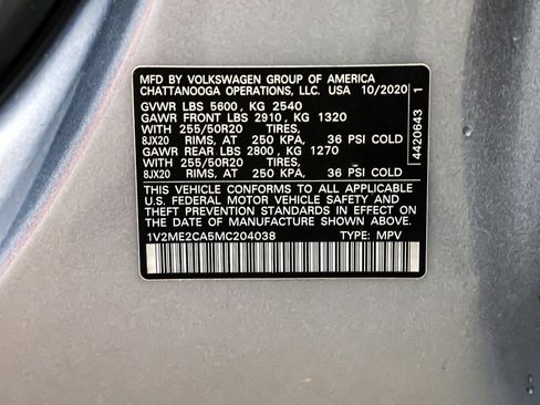 Used 2021 Volkswagen Atlas Cross Sport SE w/ V6 Towing Package image 24