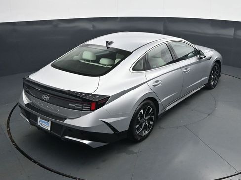 Used 2025 Hyundai Sonata SEL FWD image 20