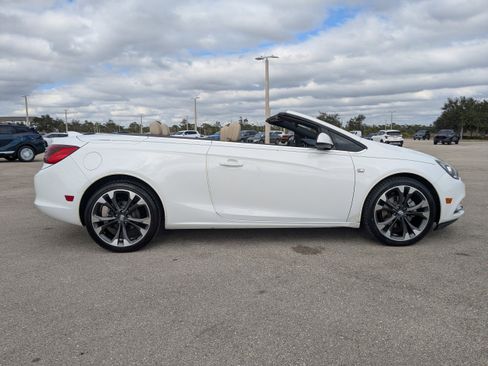 Used 2018 Buick Cascada Premium image 33