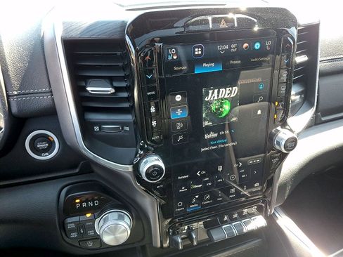 Used 2023 RAM 1500 Laramie AWD/4WD image 14