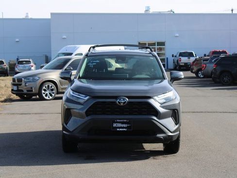 Used 2022 Toyota RAV4 XLE image 8