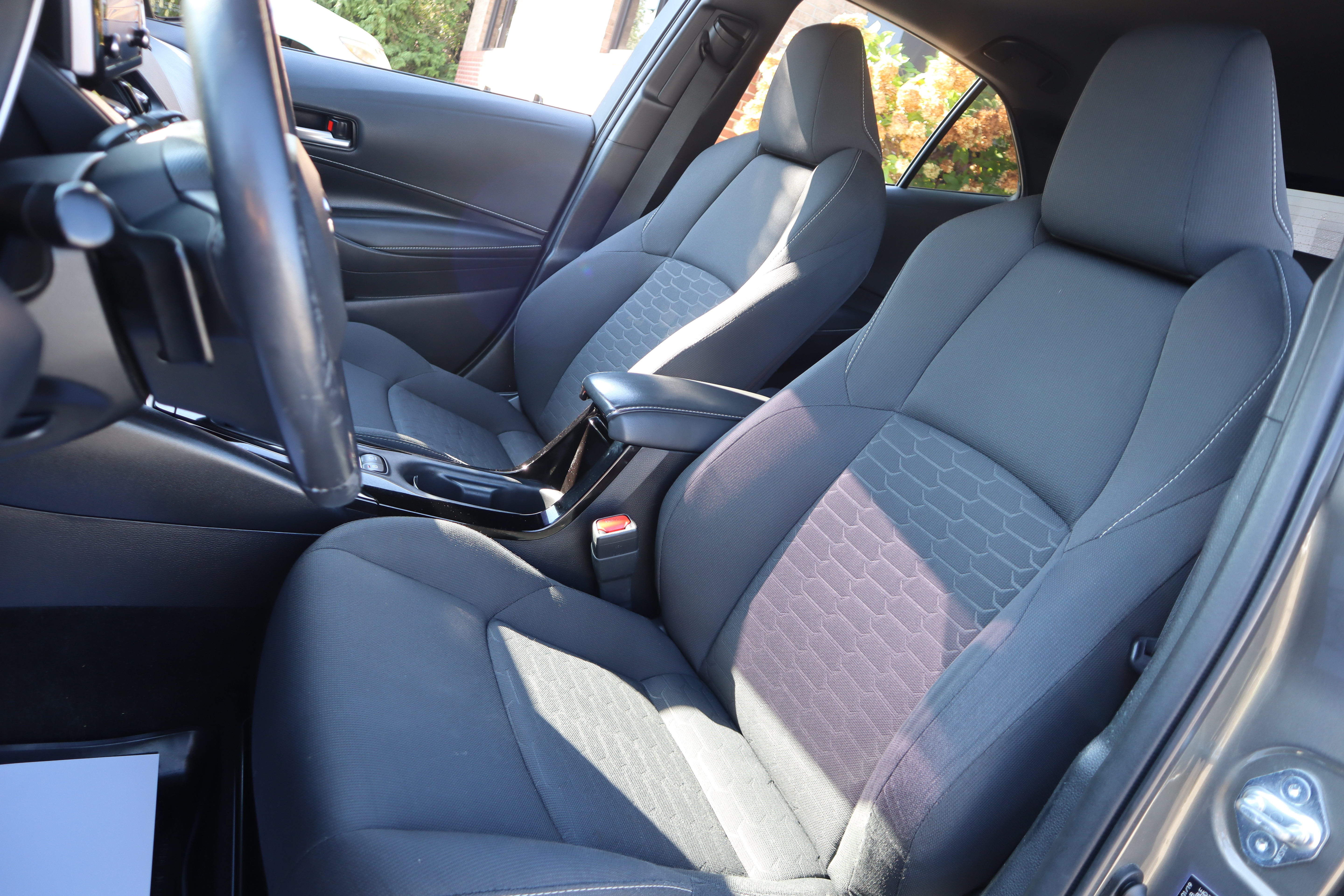 Used 2019 Toyota Corolla SE FWD image 24