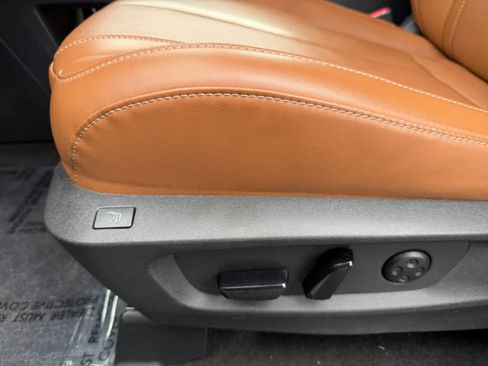 Used 2024 INFINITI QX60 Sensory image 27