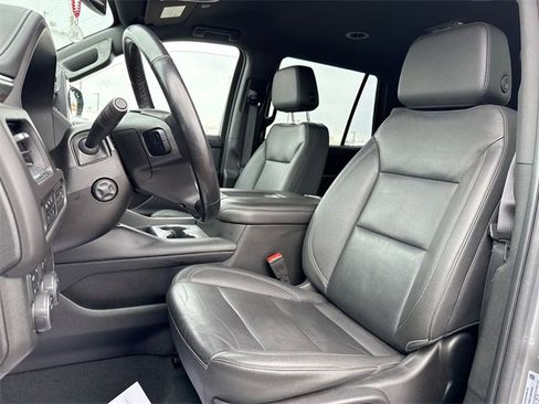 Used 2022 Chevrolet Tahoe Z71 w/ Luxury Package image 11