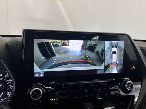 Used 2020 Toyota Highlander Limited AWD/4WD image 70