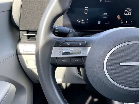 Used 2024 Hyundai Kona SEL FWD image 11