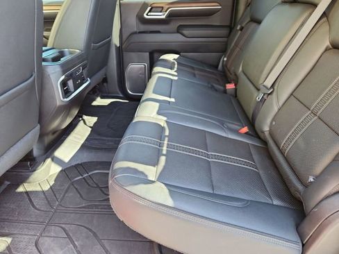 Used 2022 Chevrolet Silverado 1500 High Country w/ High Country Premium Package RWD image 25