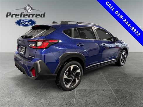 Used 2024 Subaru Crosstrek 2.5i Limited w/ Crosstrek Mirror Package image 3