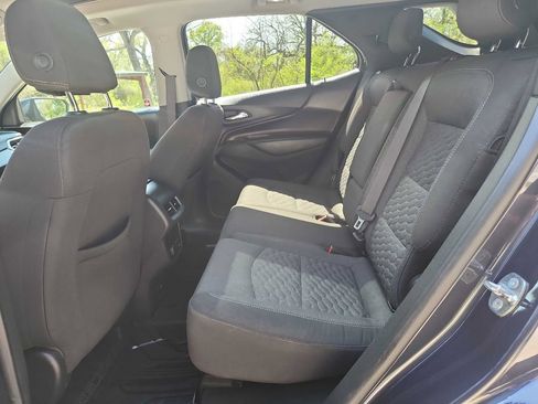 Used 2018 Chevrolet Equinox LT w/ Sun & Infotainment Package image 28