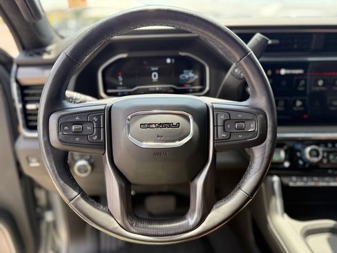 Used 2024 GMC Sierra 2500 Denali Ultimate AWD/4WD image 10