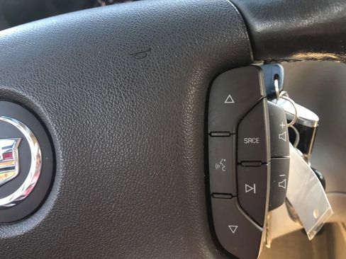 Used 2008 Cadillac DTS image 26