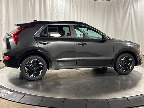 New 2026 Kia Niro Wind w/ Wind Preserve Package FWD image 6