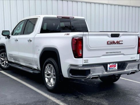 Used 2022 GMC Sierra 1500 SLT w/ SLT Premium Plus Package AWD/4WD image 10