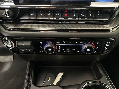 Used 2025 Chevrolet Silverado 1500 ZR2 w/ Dark Appearance Package image 23