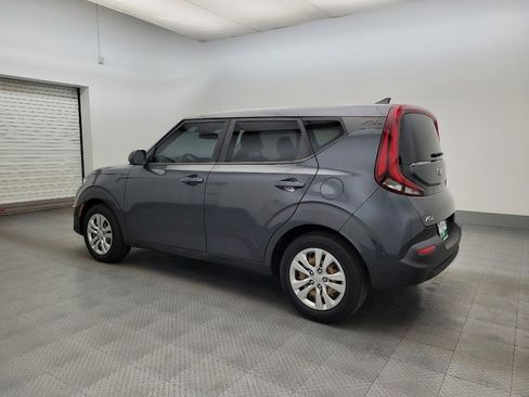 Used 2021 Kia Soul LX image 3
