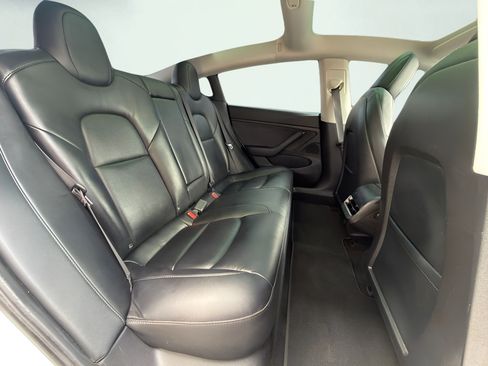 Used 2020 Tesla Model 3 Long Range AWD/4WD image 30