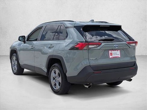 Certified 2022 Toyota RAV4 XLE w/ Convenience Package AWD/4WD image 8
