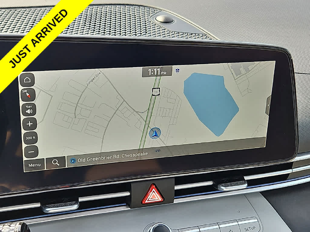 Used 2024 Hyundai Elantra Limited FWD image 16