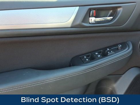 Used 2018 Subaru Legacy 2.5i Premium image 16