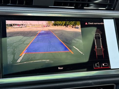 New 2025 Audi Q3 2.0T Premium image 16